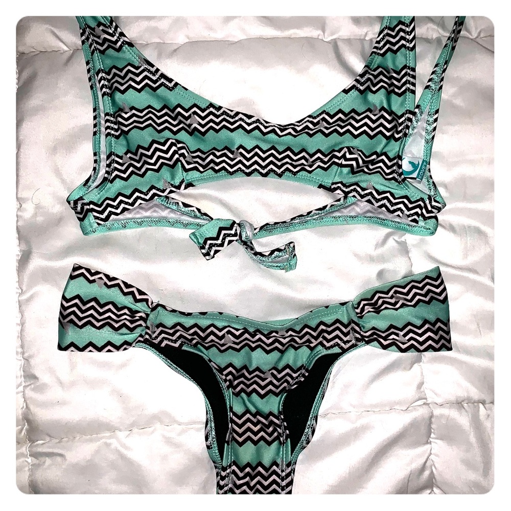 Kovey shark fin swim set